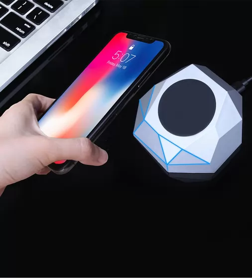 Беспроводное Зарядное Устройство Xoopar - Geo Dock (Серебристое С Синей Led-Подсветкой) - XP61063.12BL_5.jpg - № 5