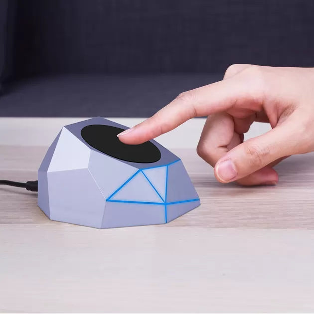 Беспроводное Зарядное Устройство Xoopar - Geo Dock (Серебристое С Синей Led-Подсветкой)