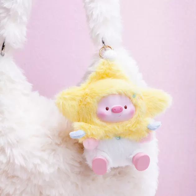 Kolekcjonerska miękka zabawka z zawieszką POP TOP 1983toys z serii "GeeGeePig" &ndash; W OCZEKIWANIU NA CUDY 