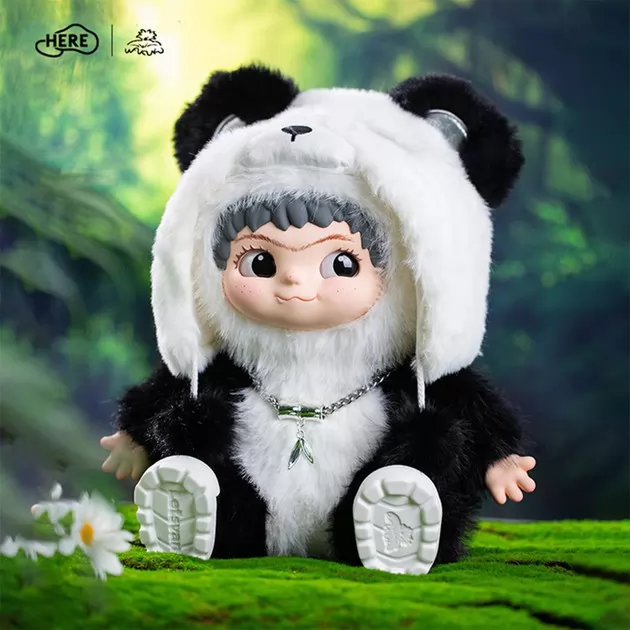 Miękka zabawka z limitowanej serii POP TOP Letsvan z serii &bdquo;Wakuku&rdquo; &ndash; Panda 800% (37 cm, mix)