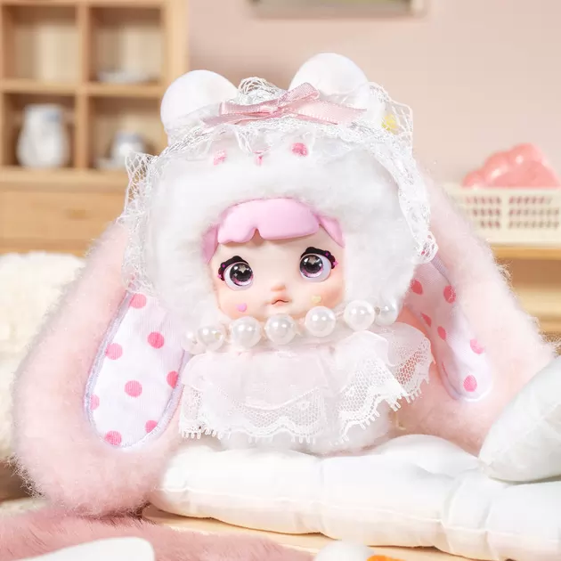Kolekcjonerska miękka zabawka z zawieszką sznurkową POP TOP Hi TOY z serii "Nommi" &ndash; KR&Oacute;LICZKI