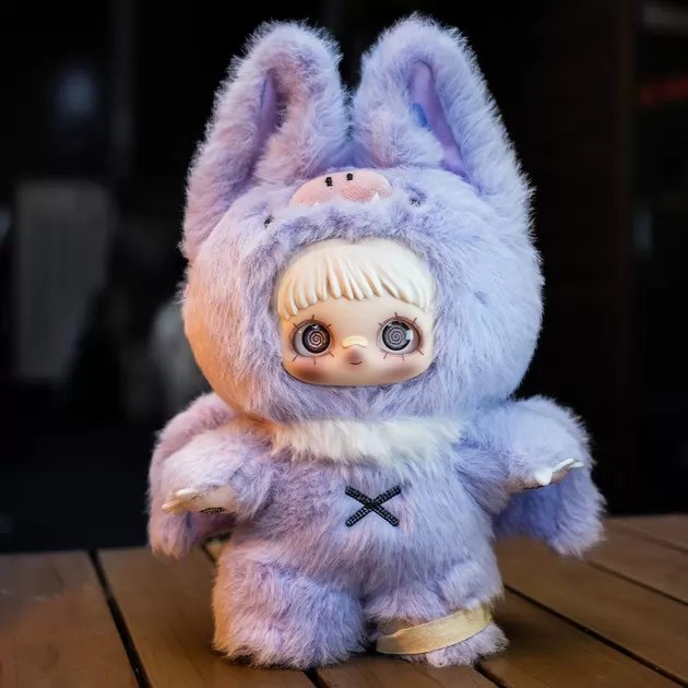 Kolekcjonerska miękka zabawka z zawieszką POP TOP Hi TOY z serii &lsquo;MayMei&rsquo; &ndash; CIEMNY LAS