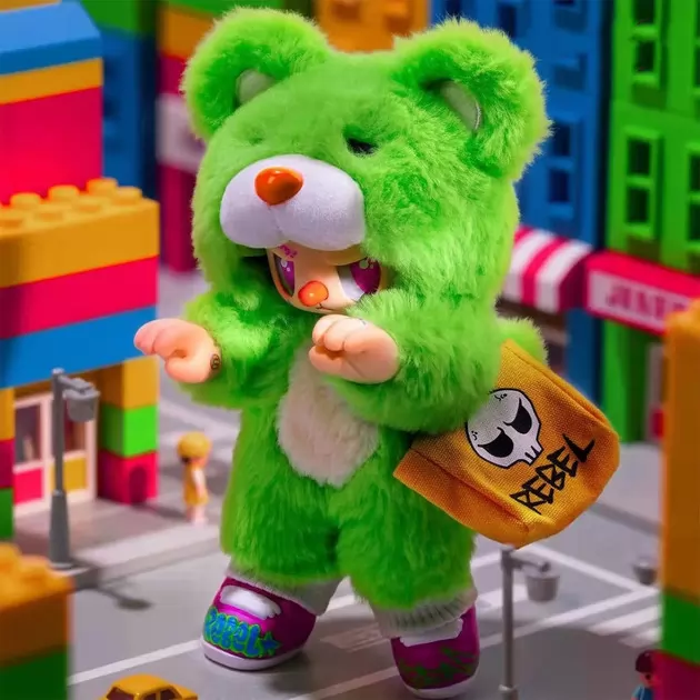 Kolekcjonerska zabawka POP TOP Rebel Bear z serii "Find A Bag" &ndash; COOL BOY