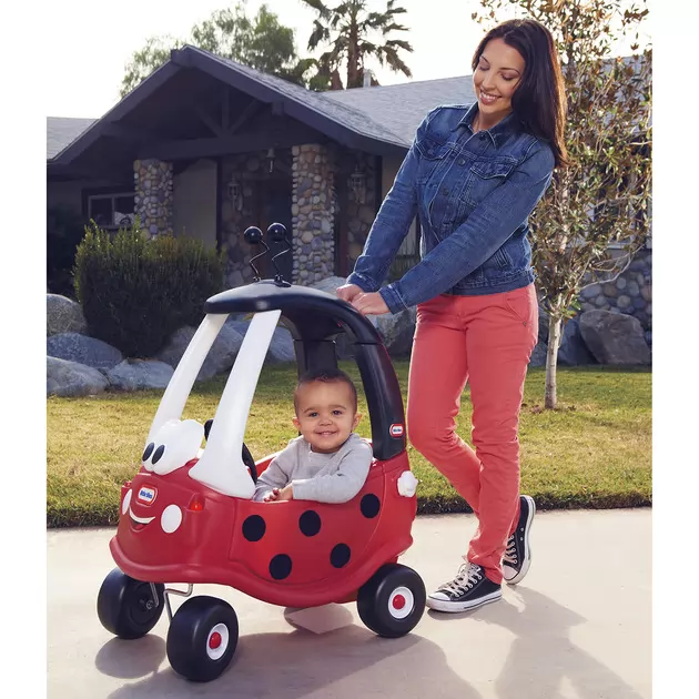 Машинка для катания детей серии Cozy Coupe" - АВТОМОБИЛЬЧИК БОЖЬЯ КОРОВКА"