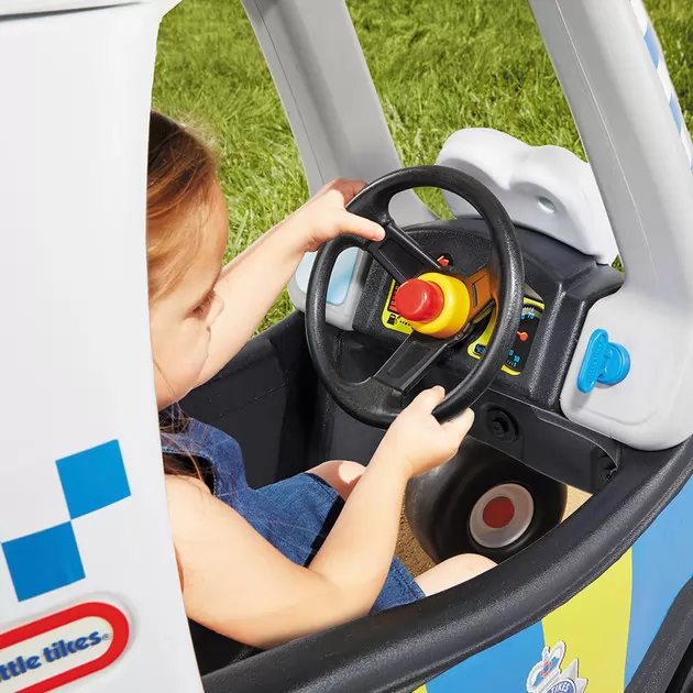 Машинка-каталка для детей серии Cozy Coupe" - Автомобильчик - Полиция"