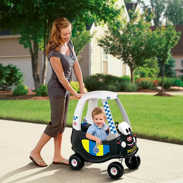 Машинка-каталка для детей серии Cozy Coupe" - Автомобильчик - Полиция"