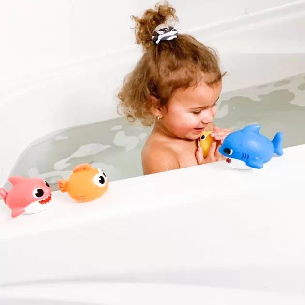 Игрушка-брызгунчик BABY SHARK - Рыбка Уильям