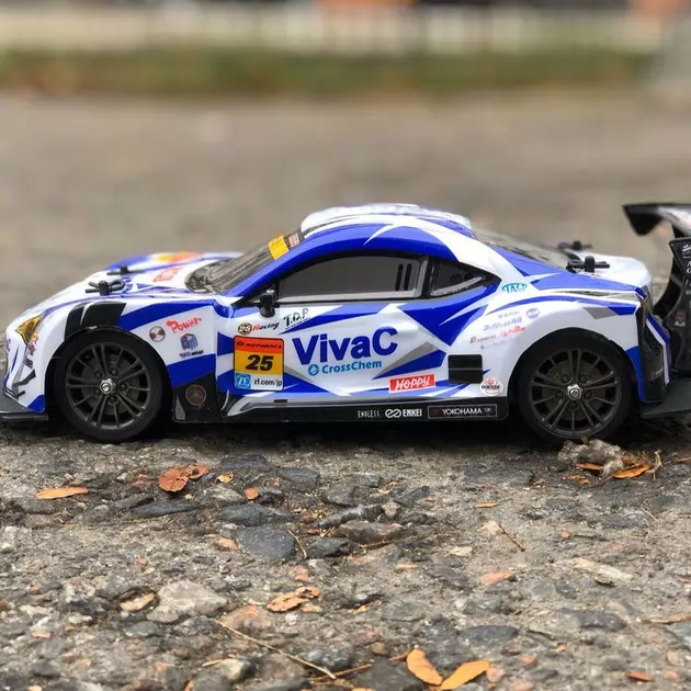 Автомобиль радиоуправляемый – Toyota (1:16)