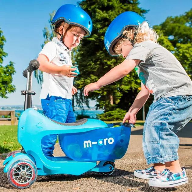 Самокат Micro серии Mini2go Deluxe Plus" - Голубой"