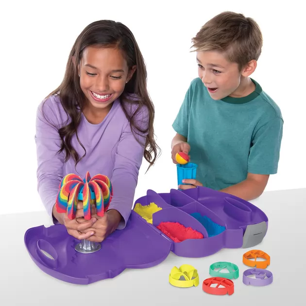 Набор песка для детского творчества - KINETIC SAND ВЕСЕЛЫЕ ВИХРИ (907 g песка, аксесс.)