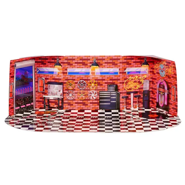 Игровой набор с куклой L.O.L. Surprise! серии Furniture" - Перчинка"