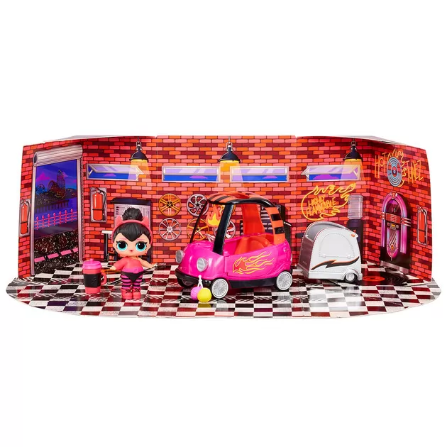 Игровой набор с куклой L.O.L. Surprise! серии Furniture" - Перчинка"